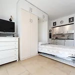 Sunny Apartment, Marina View Апартаменти Фуенхірола