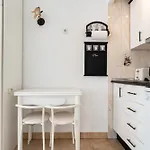 Sunny Apartment, Marina View Апартаменти Фуенхірола