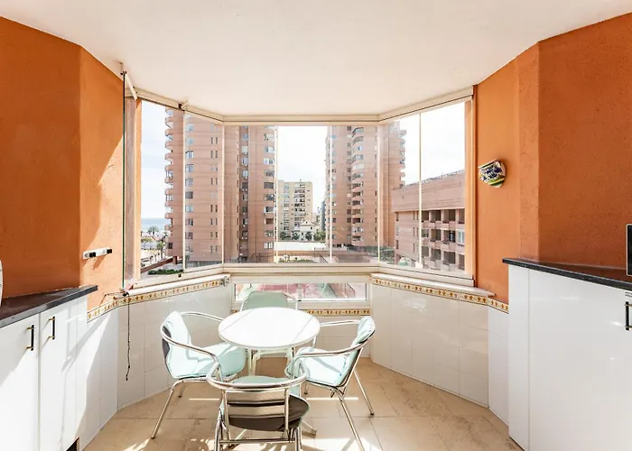 דירה Sunny Apartment, Marina View פואנגירולה