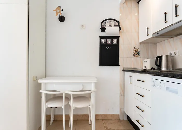 דירה Sunny Apartment, Marina View