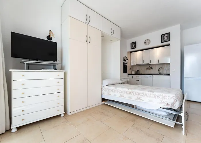 Sunny Apartment, Marina View Apartment Fuengirola